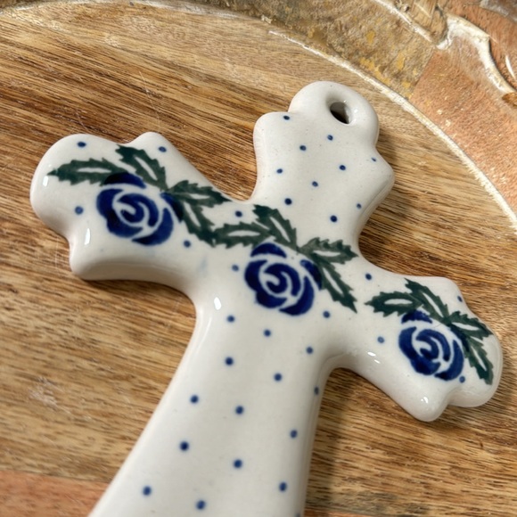 POLISH POTTERY CROSS AND PRAYING ANGELS ORNAMENT SET - Picture 4 of 13